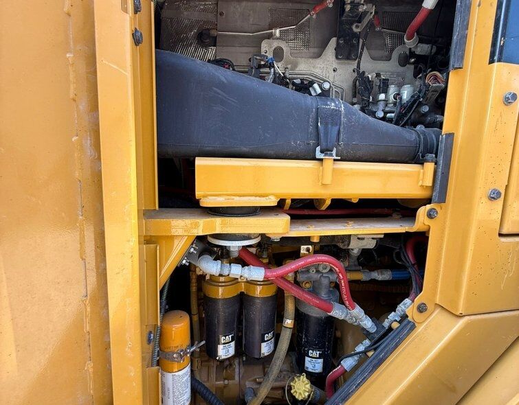 CATERPILLAR  826K **WASTE COMPACTOR**